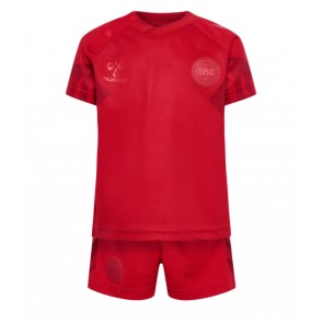 Maillot de foot Danemark Domicile enfant Monde 2022 Manches Courte (+ pantalon court)